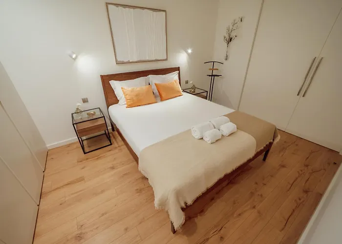 Guest Renovato Luxus Flat W/ Parking *