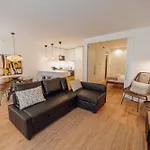 شقة Guest Renovato Luxus Flat W/ Parking بورتو